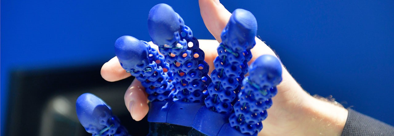 Первая в мире силиконовая нить представлена на выставке Formnext 2024 компанией Filament2